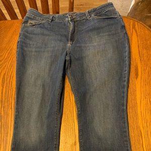 🔥Lee secretly shapes straight leg jeans🔥